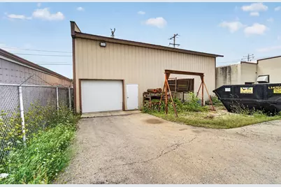 3645 E Mallory Ave, Cudahy, WI 53110 - Photo 6