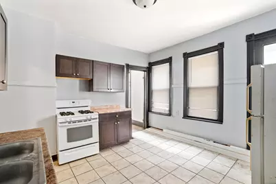 2405-2407 N Frederick Ave, Milwaukee, WI 53211 - Photo 10