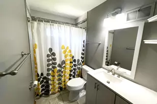 707 Lakeview Ave, South Milwaukee, WI 53172 - Photo 8