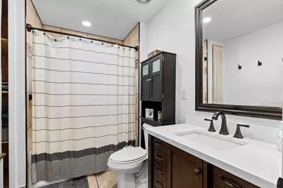 15440  Mt Vernon Ave, Brookfield, WI 53005 - Photo 12