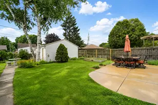 3131 E Crawford Ave, Saint Francis, WI 53235 - Photo 28