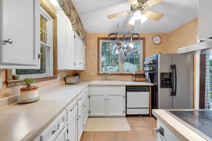 3131 E Crawford Ave, Saint Francis, WI 53235 - Photo 12