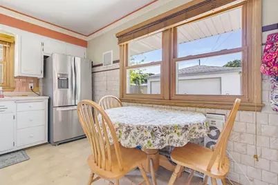 7827 W Eden Pl, Milwaukee, WI 53220 - Photo 12