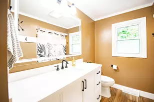 W358N5884 Surrey Dr, Oconomowoc, WI 53066 - Photo 38