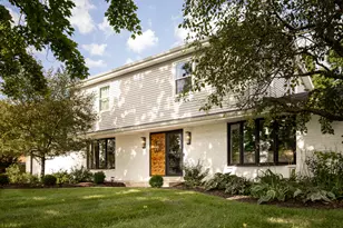 W358N5884 Surrey Dr, Oconomowoc, WI 53066 - Photo 2
