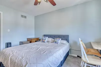 W163N11522  Windsor Ct, Germantown, WI 53022 - Photo 16
