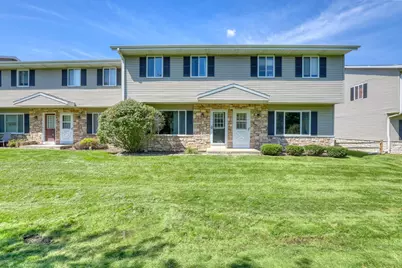 W163N11522  Windsor Ct, Germantown, WI 53022 - Photo 1