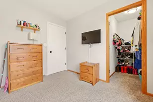 6620 High Hill Cir, Racine, WI 53402 - Photo 18