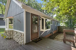 1903 Sunkist Ave, Waukesha, WI 53188 - Photo 2