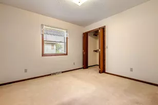 3450 Woodbridge Ct, La Crosse, WI 54601 - Photo 10