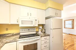 3450 Woodbridge Ct, La Crosse, WI 54601 - Photo 4