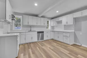 1715 S 9th St, Sheboygan, WI 53081 - Photo 2