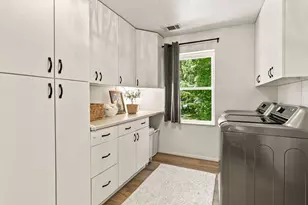 935 N 124th St, Elm Grove, WI 53122 - Photo 28