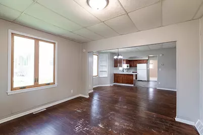 1009  5th Ave, La Crosse, WI 54601 - Photo 6