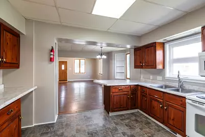 1009  5th Ave, La Crosse, WI 54601 - Photo 8