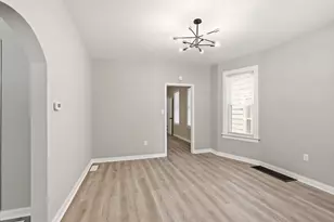 1626 S 32nd St, Milwaukee, WI 53215 - Photo 8