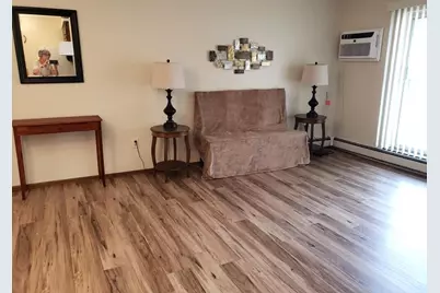 237  Madison St #55, Waukesha, WI 53188 - Photo 2