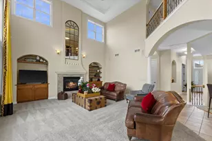 11222 W Meadowcreek Dr, Milwaukee, WI 53224 - Photo 14