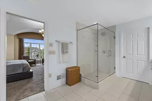 11222 W Meadowcreek Dr, Milwaukee, WI 53224 - Photo 22
