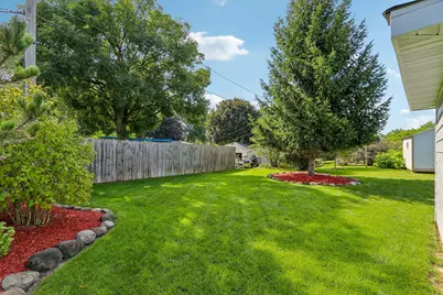 341  Joris Ave, Waukesha, WI 53188 - Photo 32