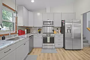 986 93rd St, Pleasant Prairie, WI 53158 - Photo 14