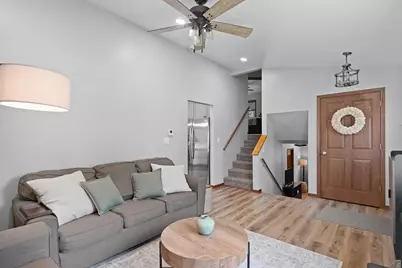 986  93rd St, Pleasant Prairie, WI 53158 - Photo 10