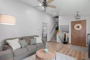 986 93rd St, Pleasant Prairie, WI 53158 - Photo 10