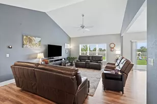 1431 Rosewood Pass, Oconomowoc, WI 53066 - Photo 14