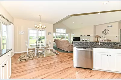 222  Eagle Cove Cir, North Prairie, WI 53153 - Photo 16