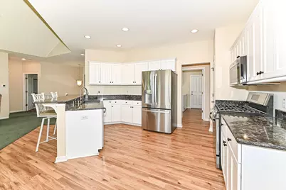 222  Eagle Cove Cir, North Prairie, WI 53153 - Photo 12