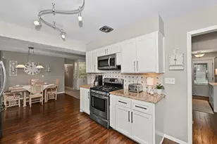 4312 W Upham Ave, Greenfield, WI 53220 - Photo 8