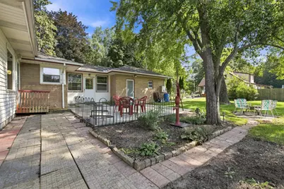 9935 W Green Tree Rd, Milwaukee, WI 53224 - Photo 30