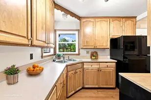 9935 W Green Tree Rd, Milwaukee, WI 53224 - Photo 18