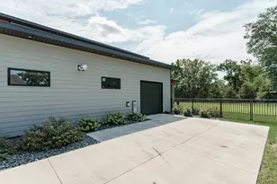 5921 N Sessler Ct, Harmony, WI 53563 - Photo 12