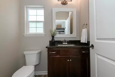 466  Bleeker St, Delafield, WI 53018 - Photo 24