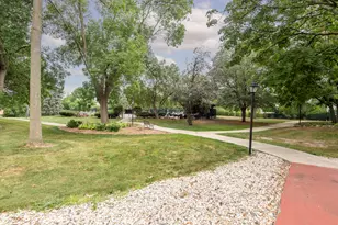 4215 N 100th St, Milwaukee, WI 53222 - Photo 28