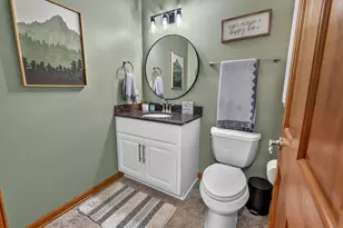 4370 W Carmel Dr, Franklin, WI 53132 - Photo 30