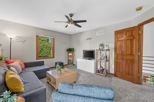 4370 W Carmel Dr, Franklin, WI 53132 - Photo 28