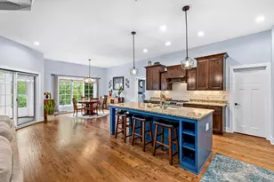 W188N4970 Red Crown Trail, Menomonee Falls, WI 53051 - Photo 8