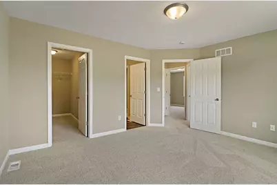 336  Parker Dr, Genoa City, WI 53128 - Photo 10