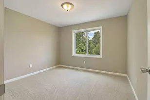 336 Parker Dr, Genoa City, WI 53128 - Photo 8