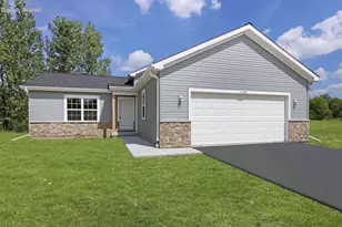 336 Parker Dr, Genoa City, WI 53128 - Photo 2