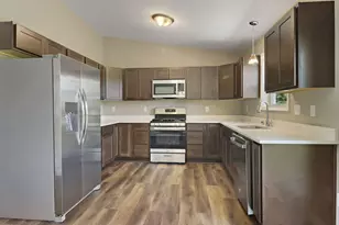 336 Parker Dr, Genoa City, WI 53128 - Photo 6