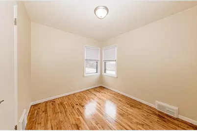 4234 N 29th St, Milwaukee, WI 53216 - Photo 8