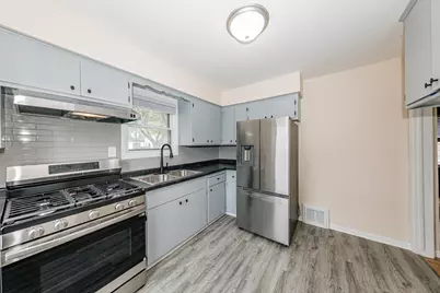 4234 N 29th St, Milwaukee, WI 53216 - Photo 4