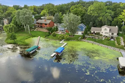 5601  Scenery Dr, Racine, WI 53185 - Photo 38