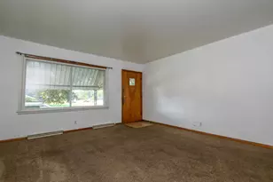 10138 W Montana Ave, West Allis, WI 53227 - Photo 2