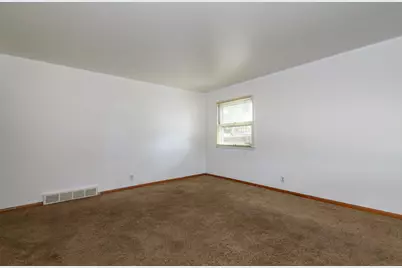 10138 W Montana Ave #10140, West Allis, WI 53227 - Photo 4