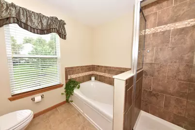 1266  Kennedy Dr, Hartford, WI 53027 - Photo 20
