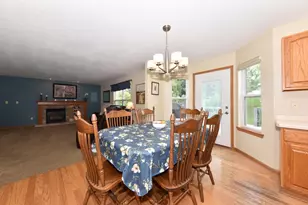 1266 Kennedy Dr, Hartford, WI 53027 - Photo 16